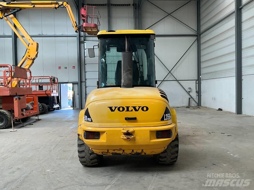 Volvo L 35 B-Z Incarcator pe pneuri