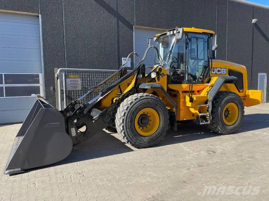 JCB 427 Incarcator pe pneuri