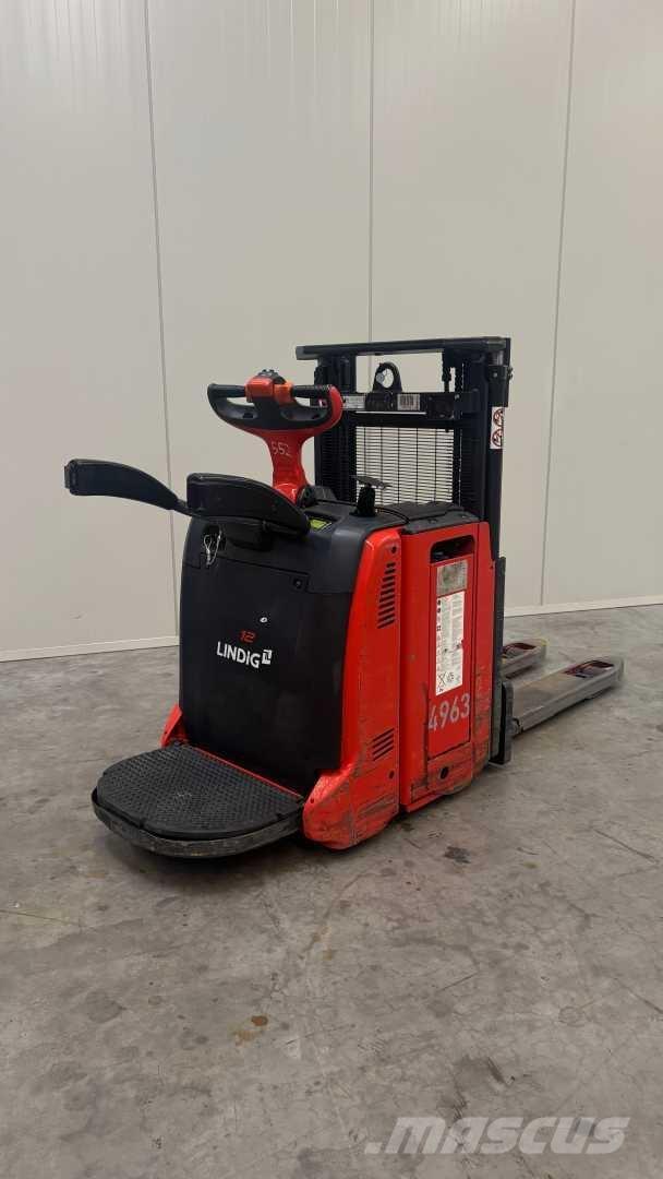 Linde D12AP Transpaleti autopropulsanti