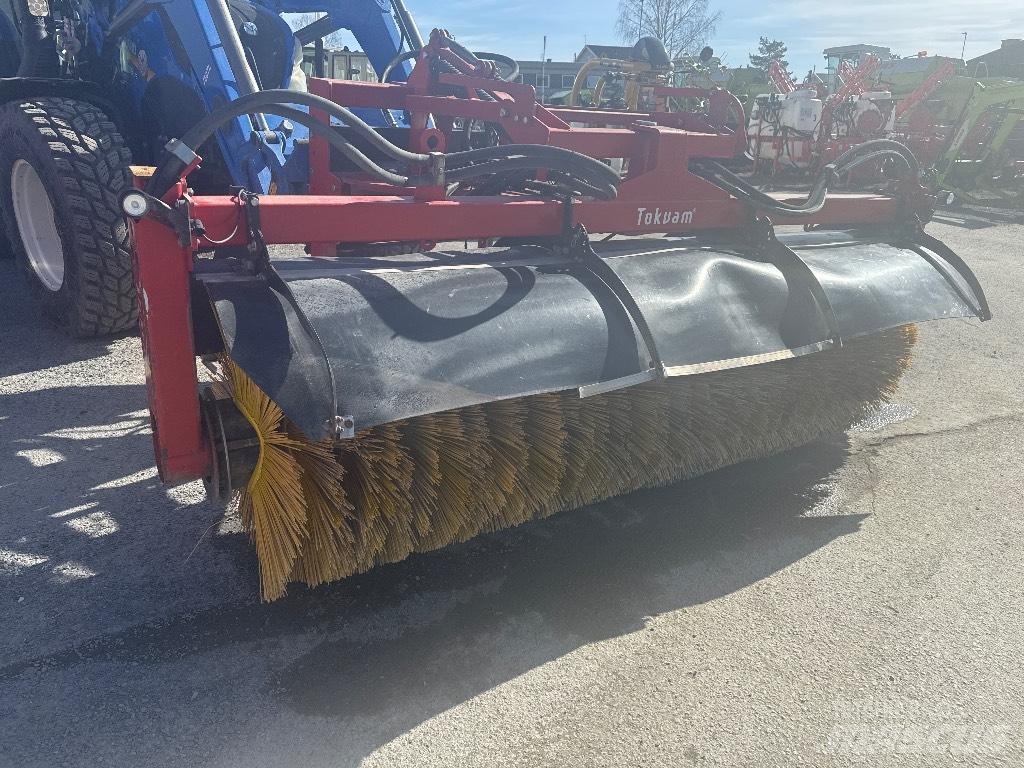 Tokvam FK Alte masini pentru drum si zapada