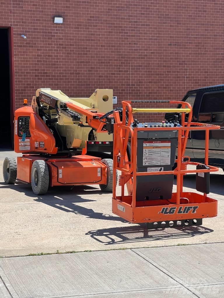 JLG E 400 AJPN Nacele cu brat articulat