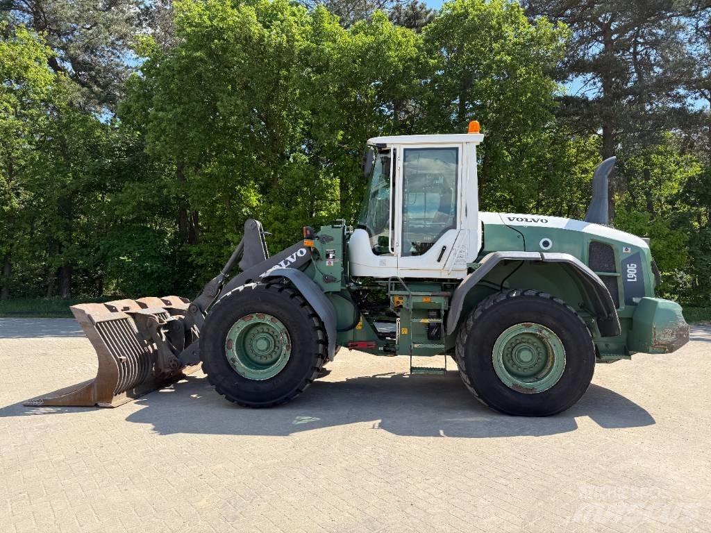 Volvo L 90 G Incarcator pe pneuri
