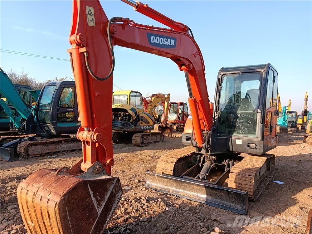 Doosan DH 60-7 Mini excavatoare < 7t