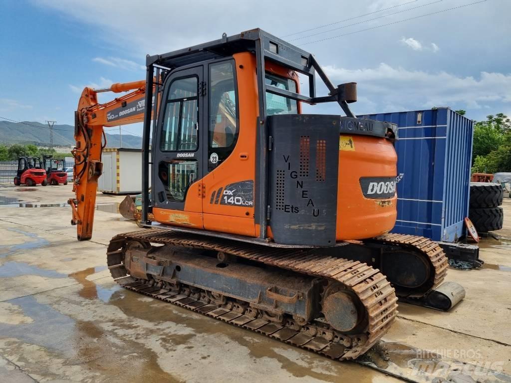 Doosan DX 140 LCR Excavatoare
