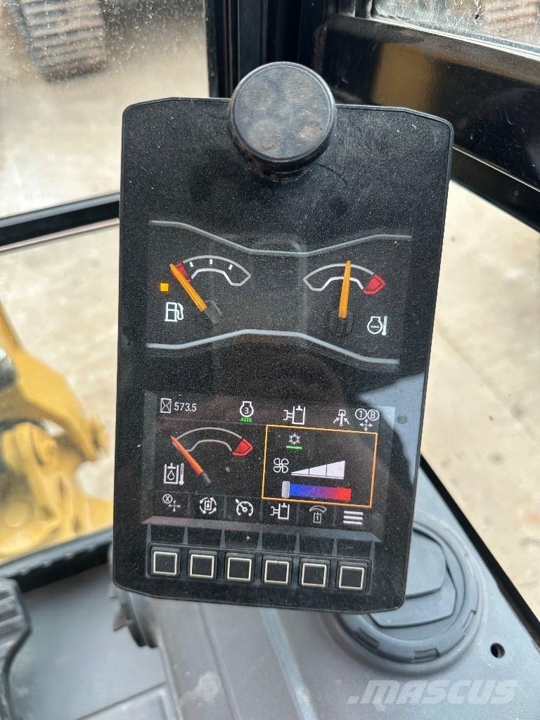 CAT 302 Mini excavatoare < 7t