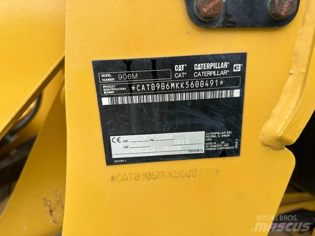 CAT 906 Incarcator pe pneuri