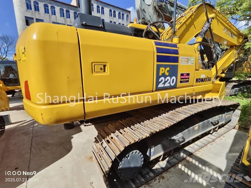 Komatsu 220-7 Excavatoare pe șenile
