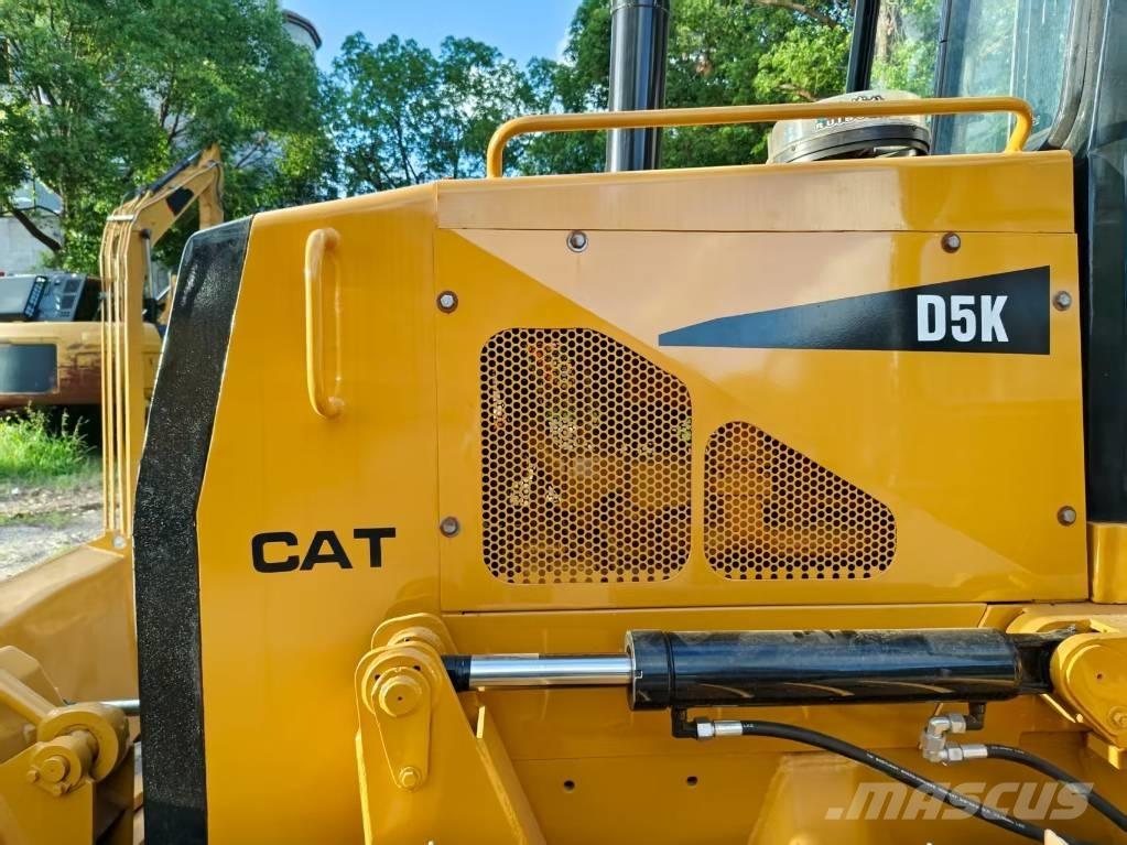 CAT D 5 K Buldozere pe senile