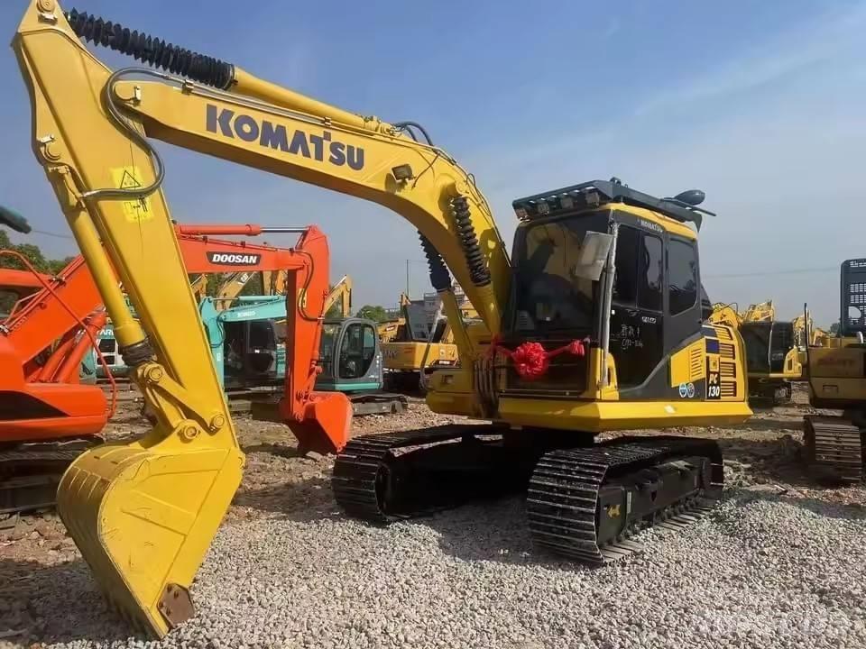 Komatsu PC 130 Excavatoare pe șenile
