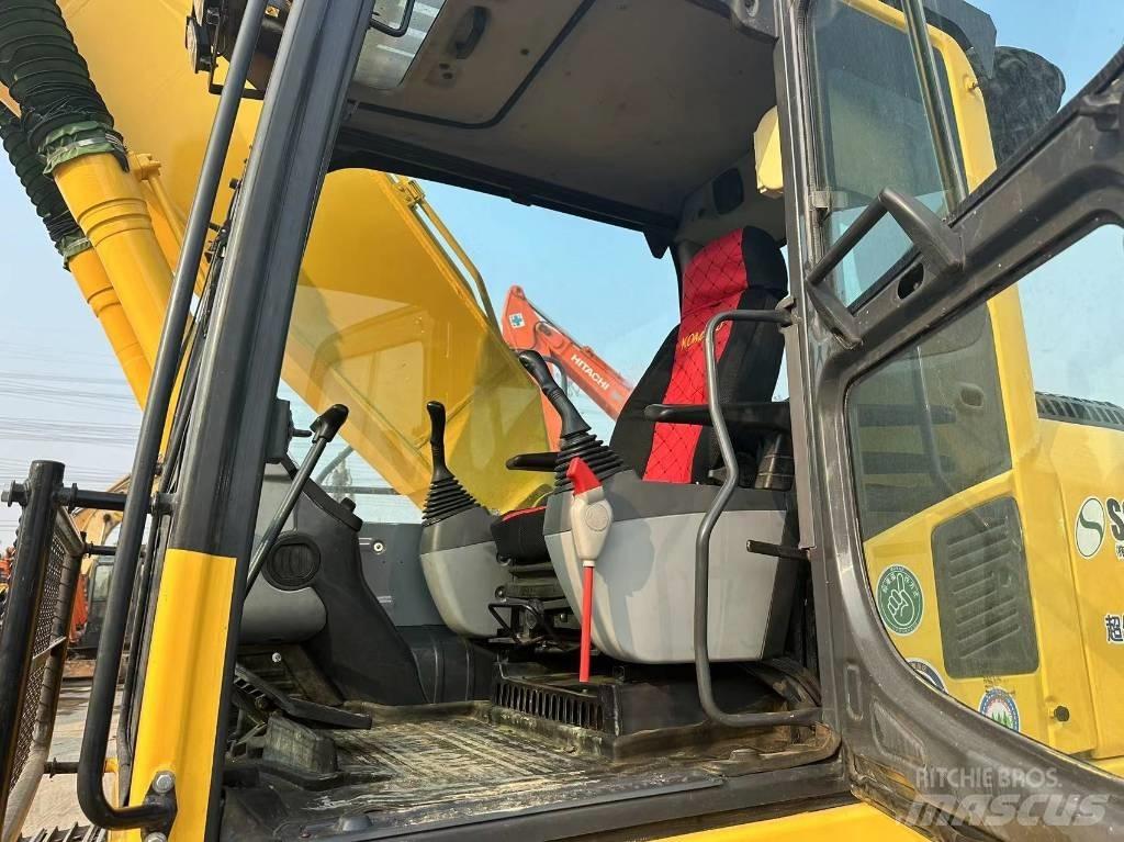 Komatsu PC 200LC Excavatoare pe șenile
