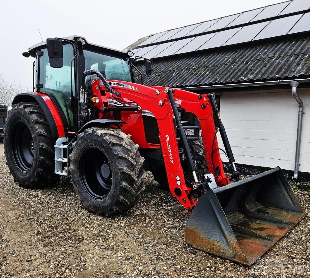 Massey Ferguson 5708 Tractoare