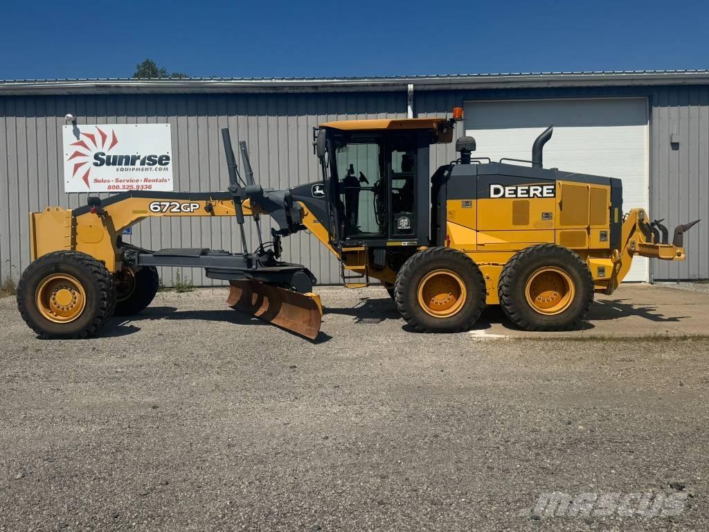 John Deere 672 GP Gredere