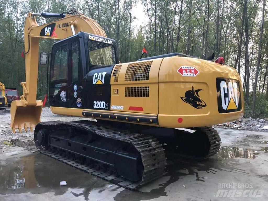 CAT 320D2 Excavatoare pe șenile
