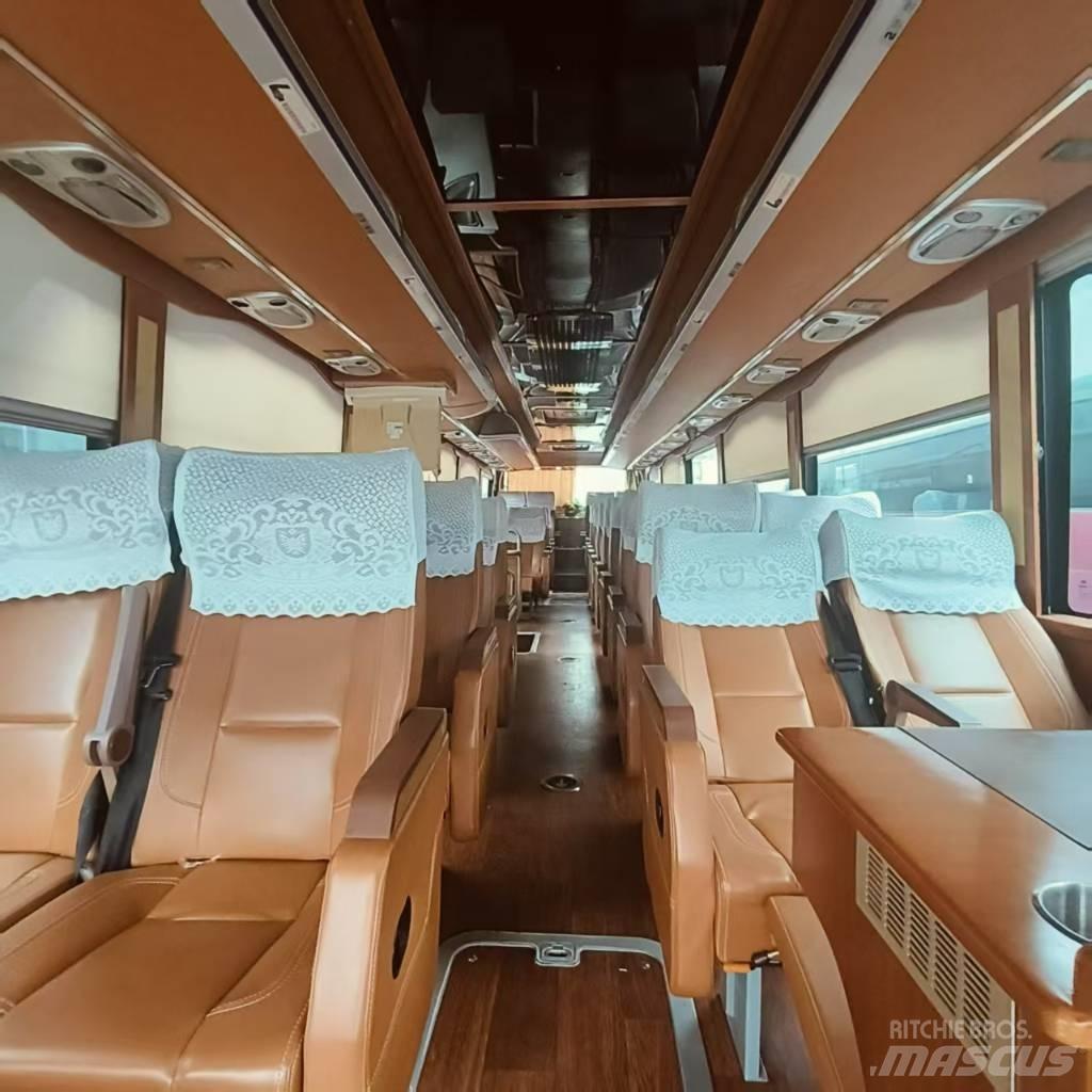 Yutong ZK6122HQ5Y Autobuze de turism