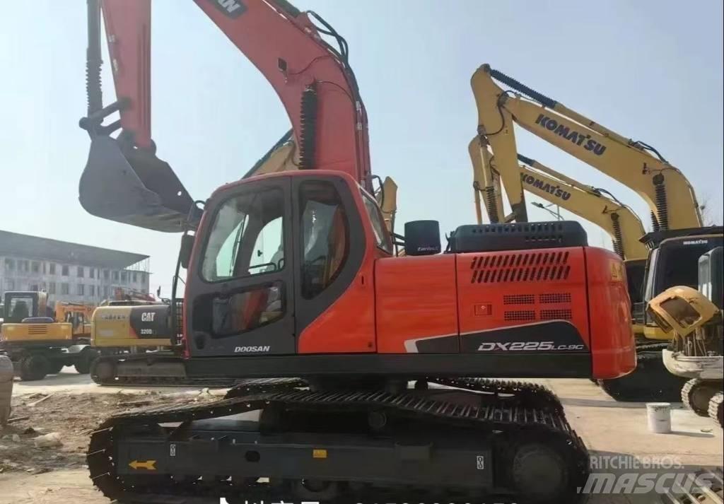Doosan DX 225 LC Excavatoare pe șenile
