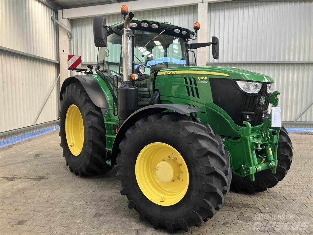 John Deere 6215R Tractoare