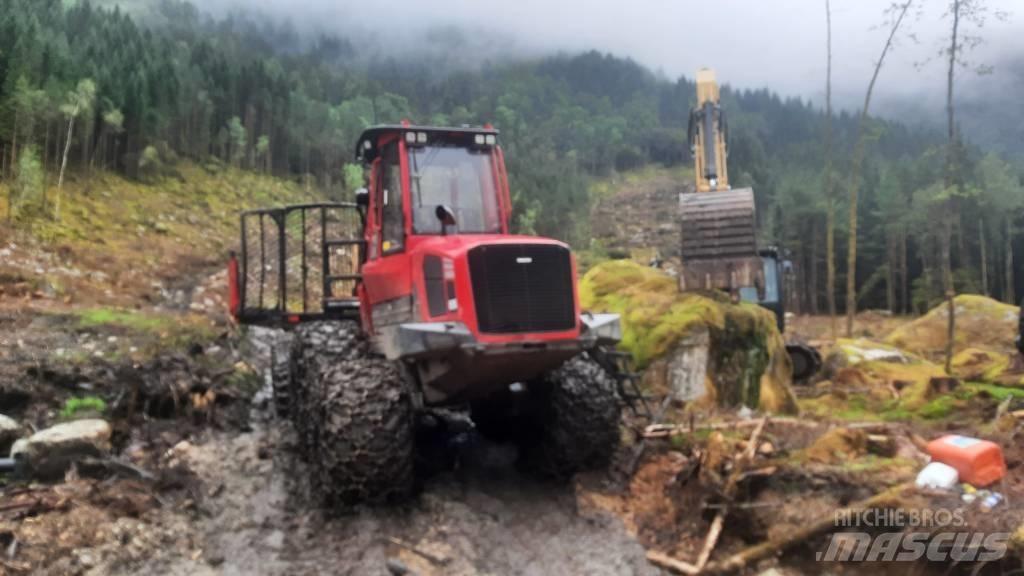 Komatsu 895 Transportoare