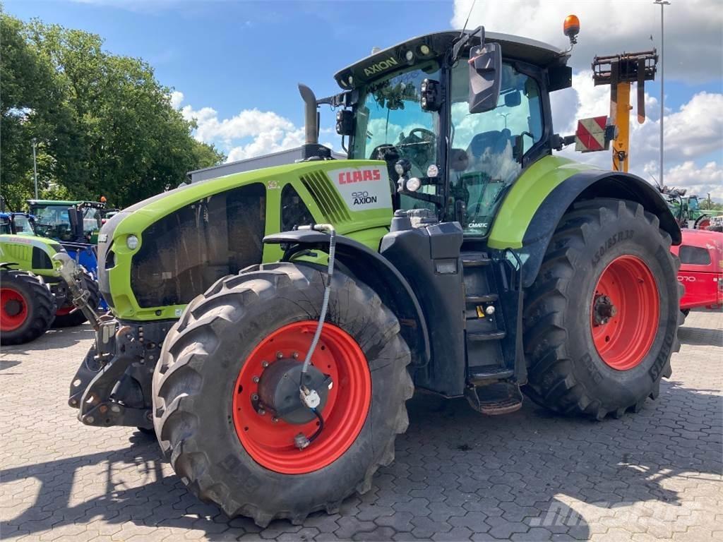 CLAAS Axion 920 Tractoare