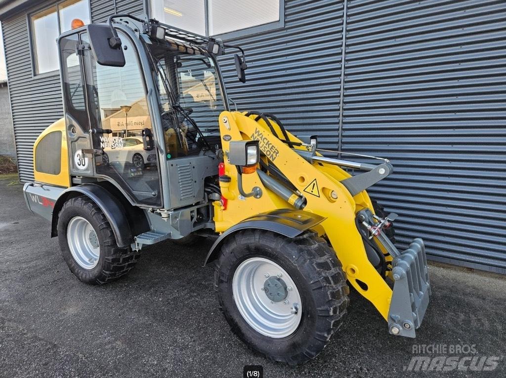 Wacker Neuson WL 34 Incarcator pe pneuri