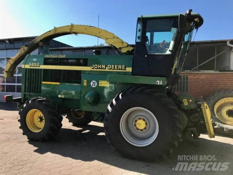 John Deere 6650 Culegatoare de nutret