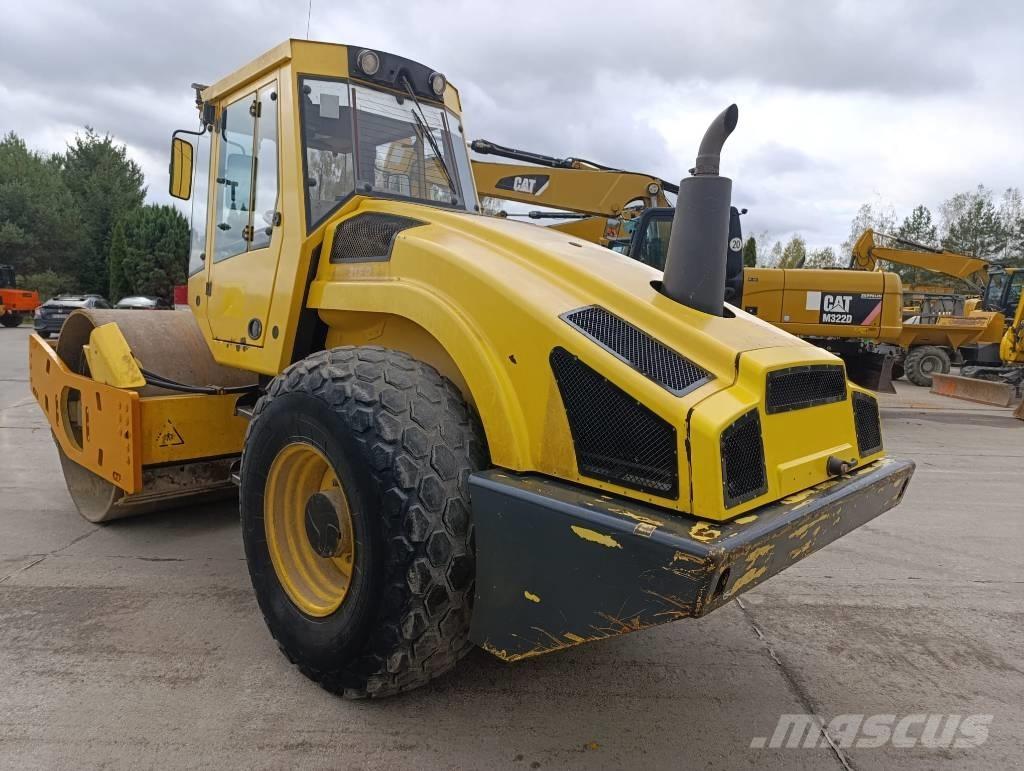 Bomag BW 213 D-4 Compactoare monocilindrice