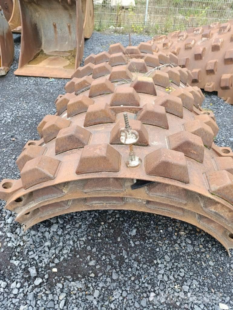 Bomag BW 213 D-4 Compactoare monocilindrice