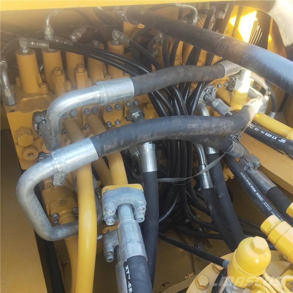 CAT 340D2 Excavatoare pe șenile
