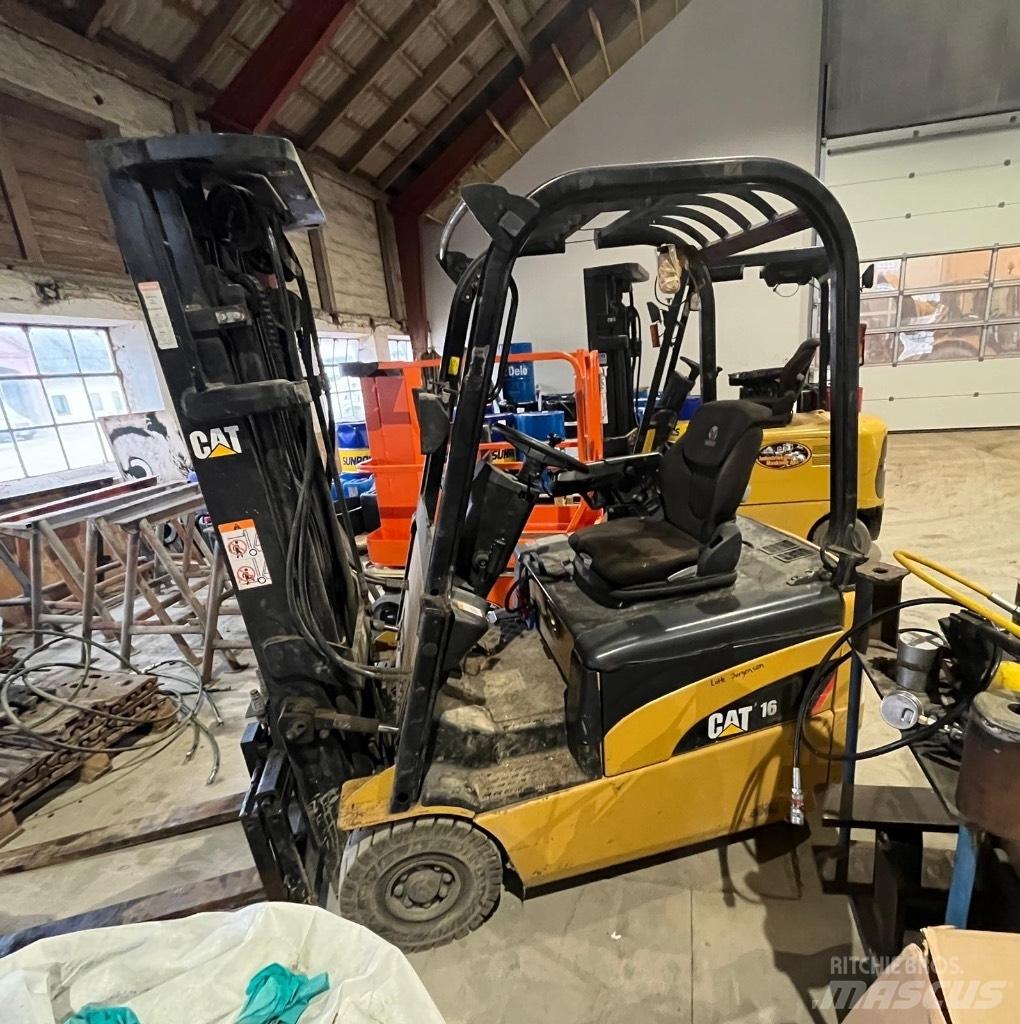 CAT EP 16 Stivuitor electric