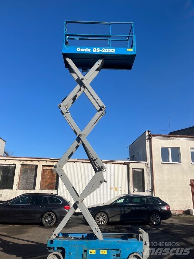 Genie 2032 Platforme foarfeca