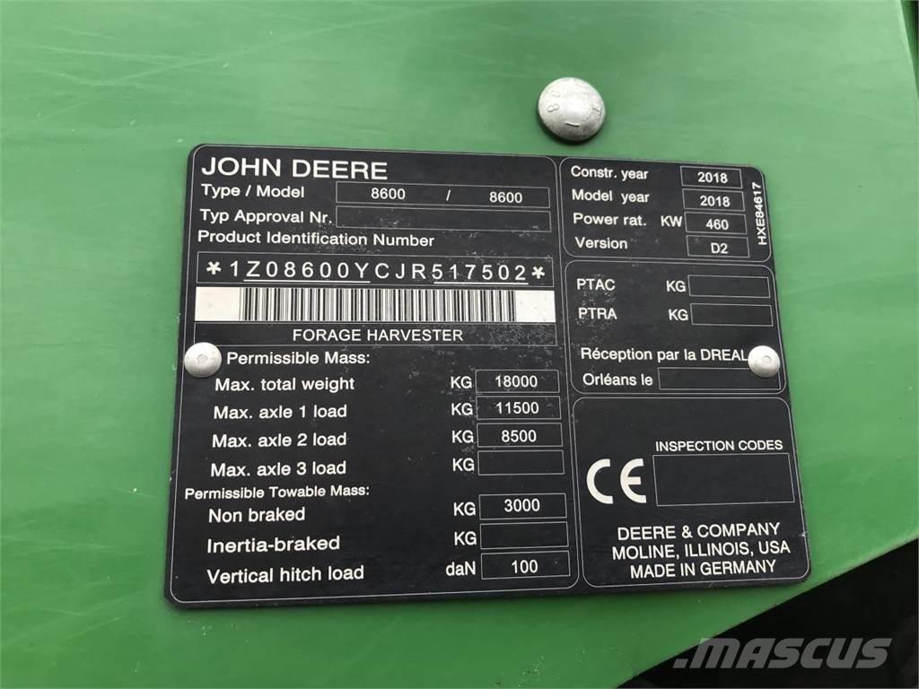 John Deere 8600 Forajere cu autopropulsare