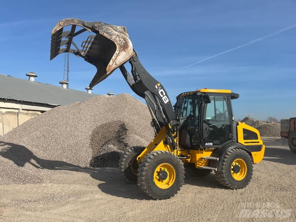 JCB 409 T4 Incarcator pe pneuri