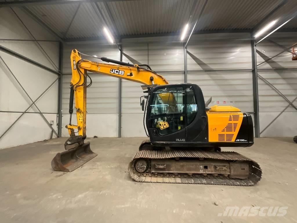 JCB JS 130 LC 4F Excavatoare pe șenile
