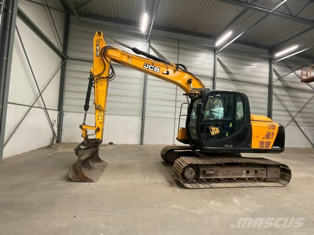 JCB JS 130 LC 4F Excavatoare pe șenile
