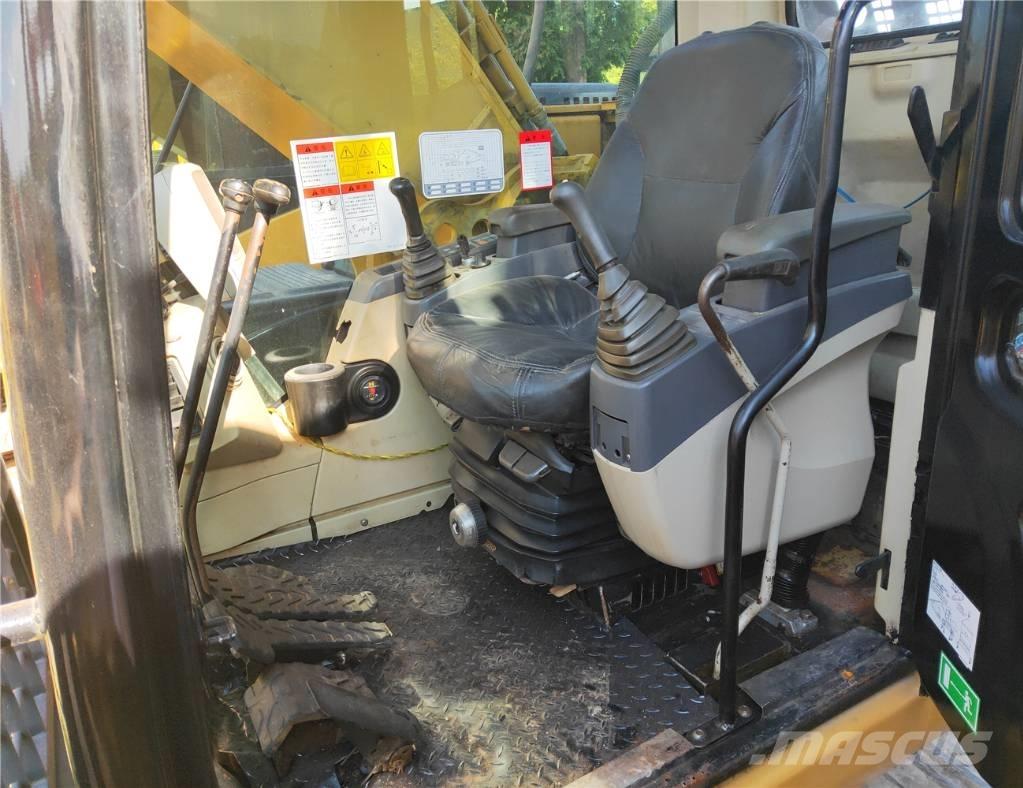 CAT 325C Excavatoare pe șenile
