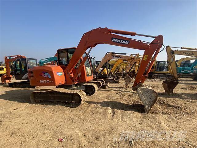 Doosan DH70-7 Excavatoare pe șenile
