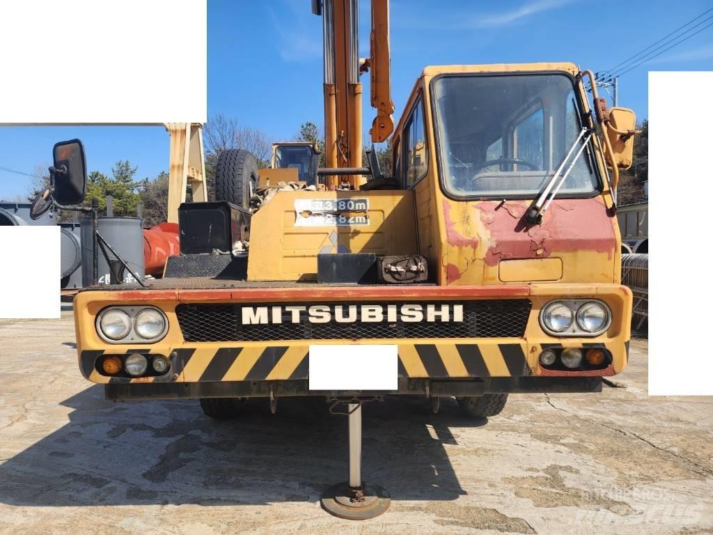 Hyundai HC 50 Macara pentru orice teren