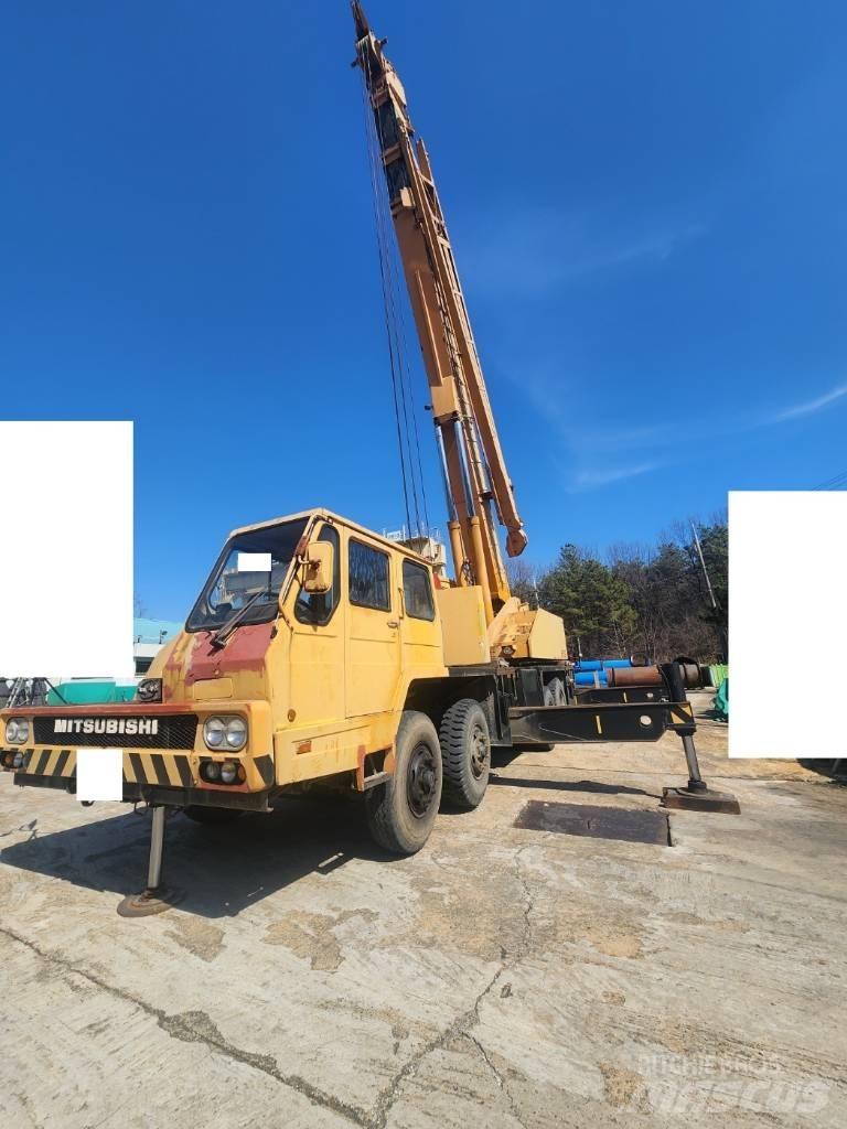 Hyundai HC 50 Macara pentru orice teren