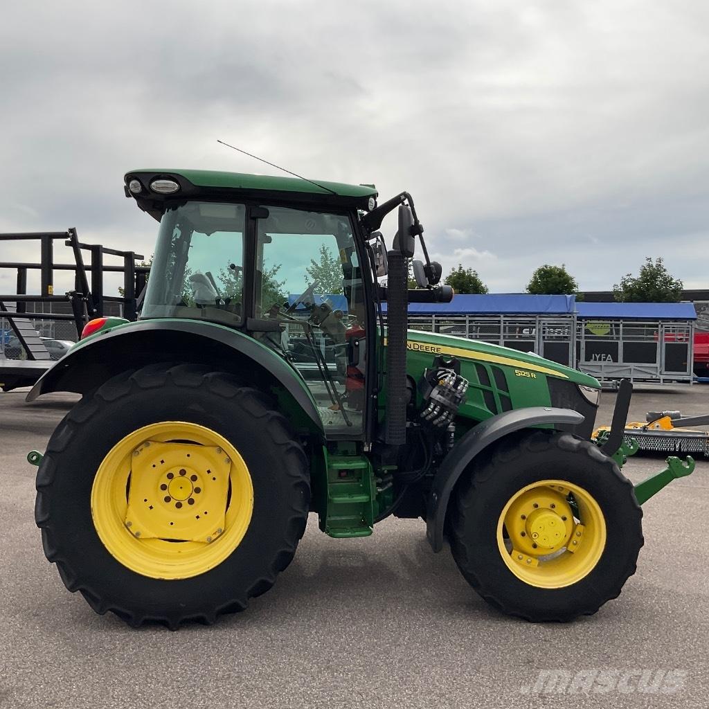 John Deere 5125R Tractoare