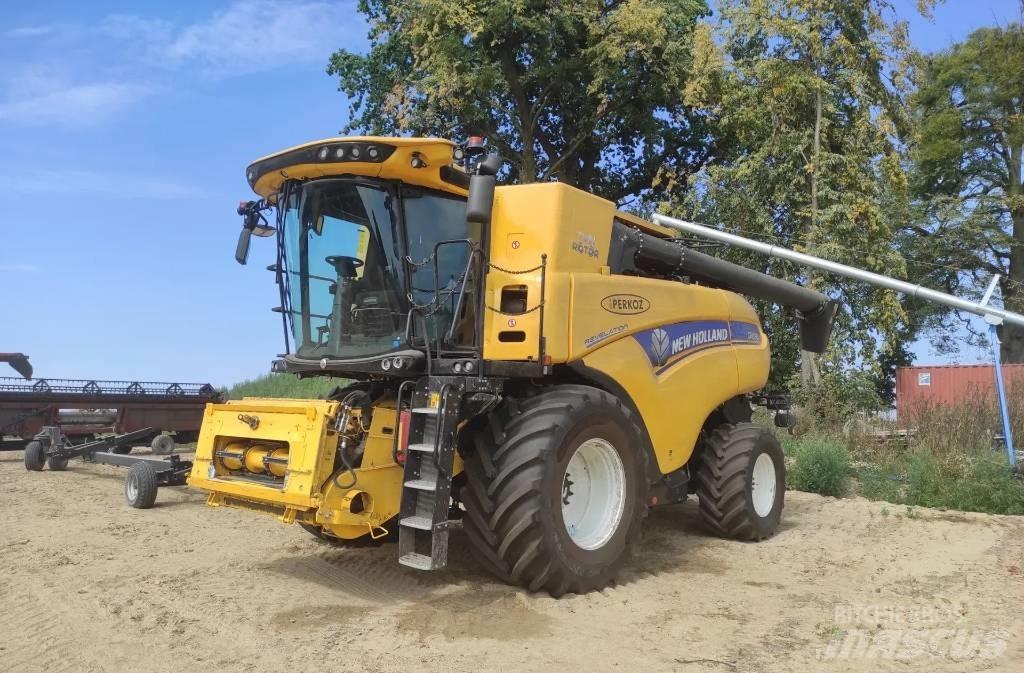 New Holland CR 8.90 Combine de secerat