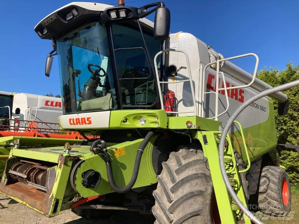 CLAAS LEXION 560 Combine de secerat