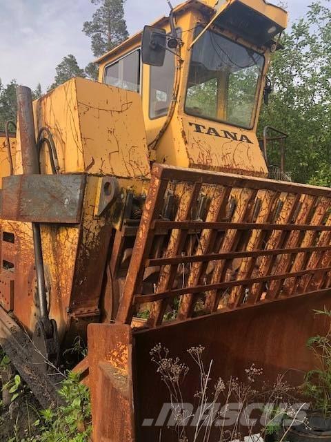 TANA 30 Utilaje întreţinere terenuri - Altele