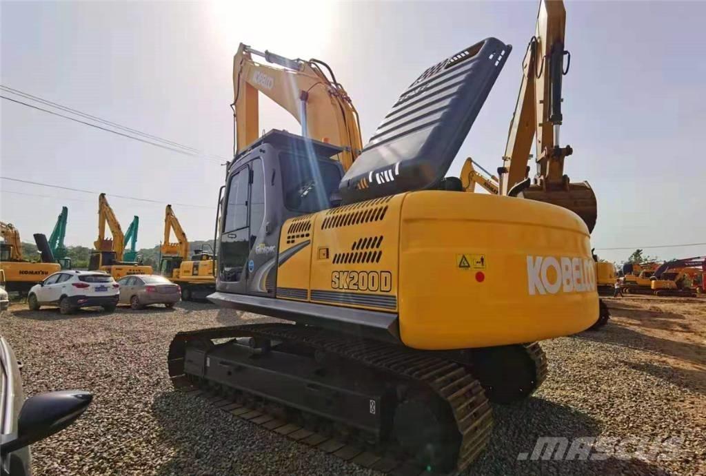 Kobelco SK 200-8 Excavatoare pe șenile
