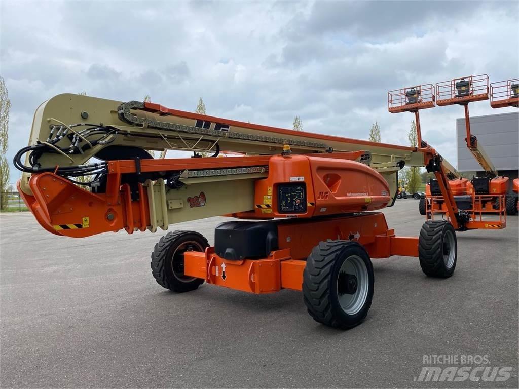 JLG 1250AJP Nacele cu brat articulat