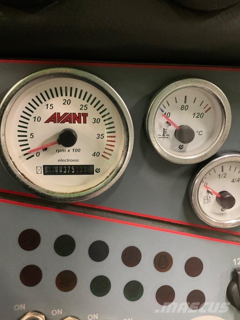 Avant 528 Incarcatoare multifunctionale