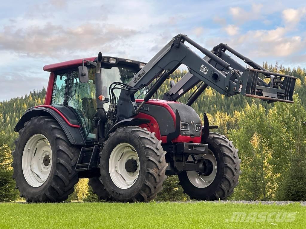 Valtra N 111 HiTech Tractoare