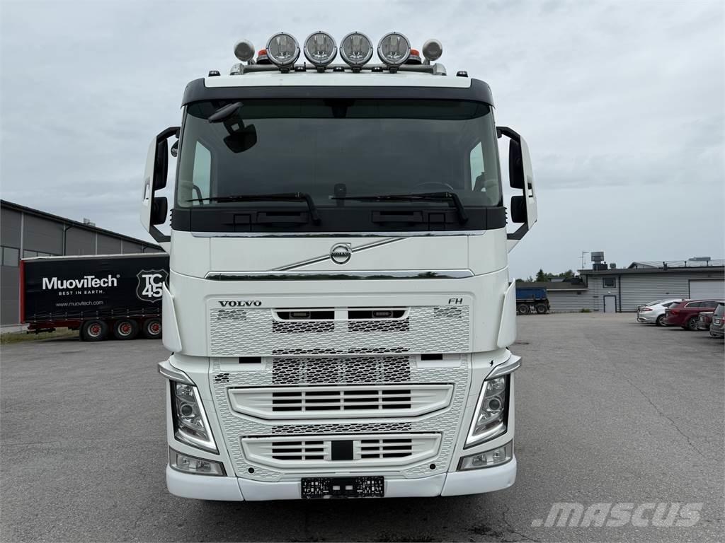 Volvo FH 540 8X4 Camion cu carlig de ridicare
