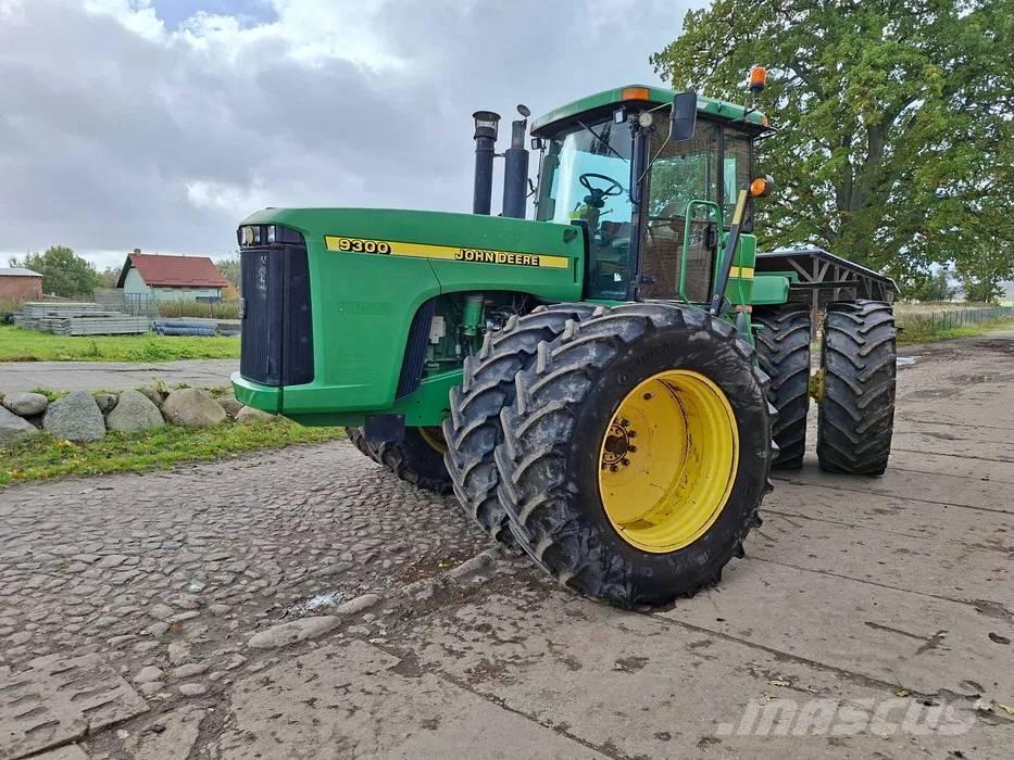 John Deere 9300 Tractoare