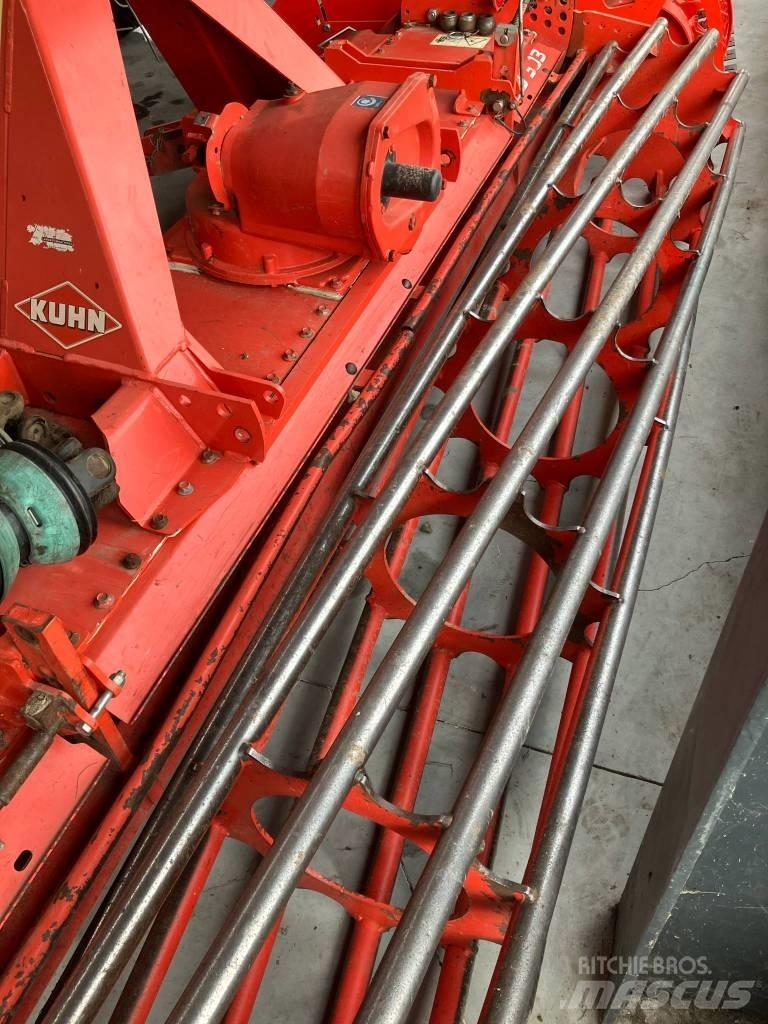 Kuhn HRB 303 Grapa si pluguri rotative