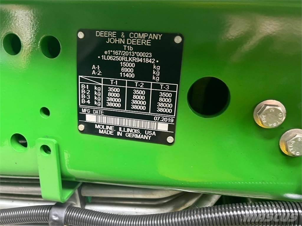 John Deere 6250R Tractoare