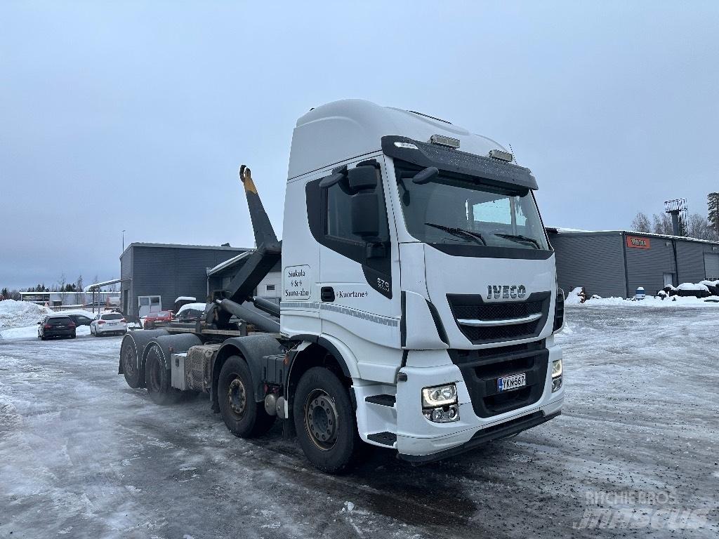 Iveco X-Way 560 8x2 Camion cu carlig de ridicare